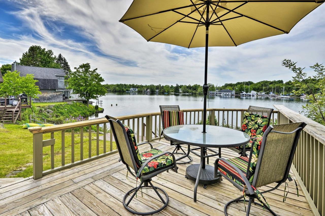 Family Cottage On Chaumont Bay, Walk To Downtown Esterno foto
